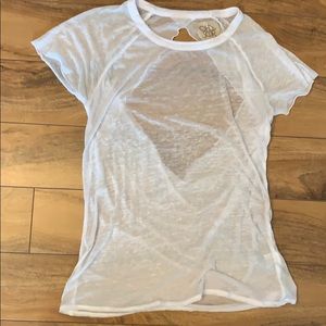 White t-shirt with open back